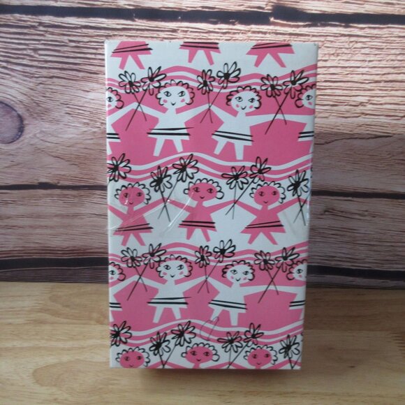 Vogue GINNY Sparky Skirt #9HP106 Doll With Dog Puppy On Leash - Picture 7 of 10